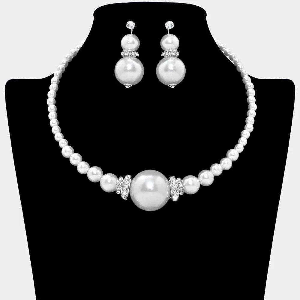 White Pearl Necklace - Jewelry Store by Erik Rayo