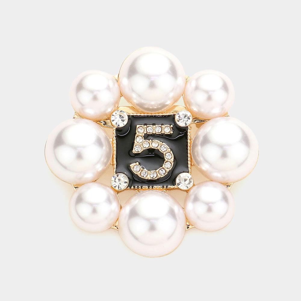Black No. 5 Pearl Trimmed Round Pin Brooch
