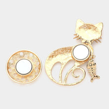 Load image into Gallery viewer, Red Flower Fishbone Pointed Colored Metal Cat Magnetic Brooch
