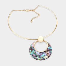 Load image into Gallery viewer, Gold Hollow Round Abalone Metal Choker Necklace
