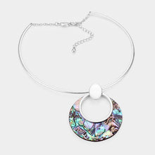 Load image into Gallery viewer, Gold Hollow Round Abalone Metal Choker Necklace
