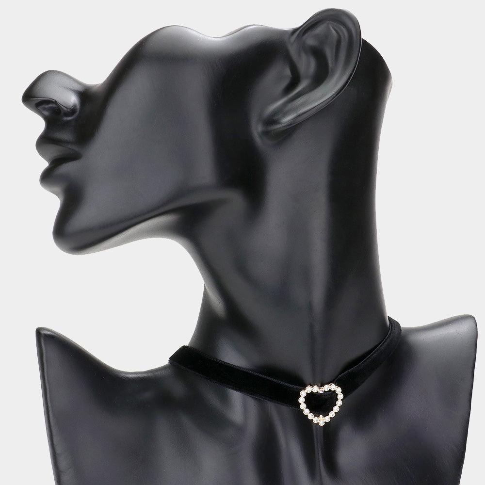 Black Stone Paved Heart Pendant Pointed Faux Suede Choker Necklace