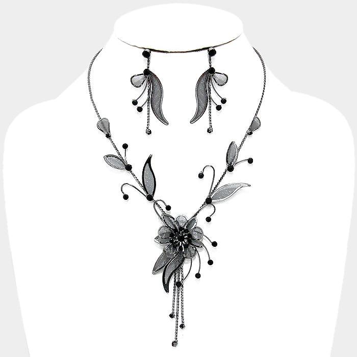 Black Crystal rhinestone metal mesh flower necklace