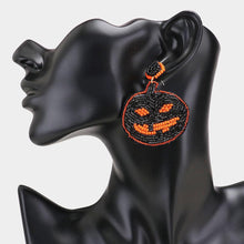 Load image into Gallery viewer, Black Seed Bead Pumpkin Earrings
