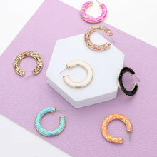 Load image into Gallery viewer, Pink Glitter Inlay Resin Hoop Earrings
