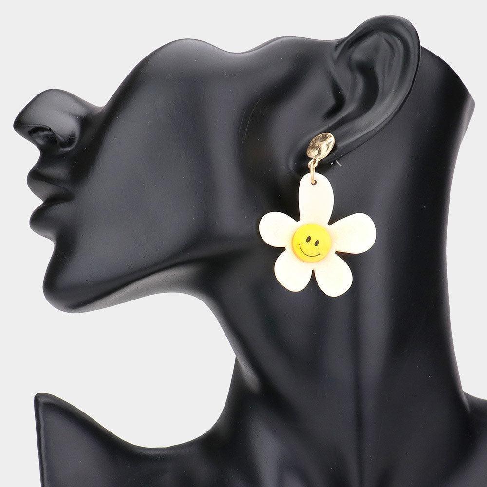 Cream Hammered Metal Disc Resin Smile Flower Link Dangle Earrings - Jewelry Store by Erik Rayo