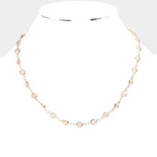 Load image into Gallery viewer, Gold Round Lucite Link Necklace
