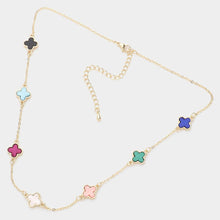 Load image into Gallery viewer, Quatrefoil Station Necklace
