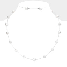 Load image into Gallery viewer, White Pearl Station Necklace
