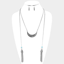 Load image into Gallery viewer, Turquoise Chain Tassel Patterned Burnished Metal Necklace
