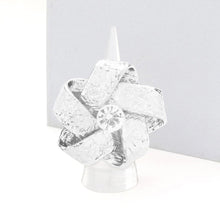 Load image into Gallery viewer, Round Stone Center Metal Flower Stretch Ring
