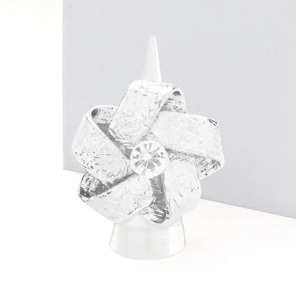 Round Stone Center Metal Flower Stretch Ring