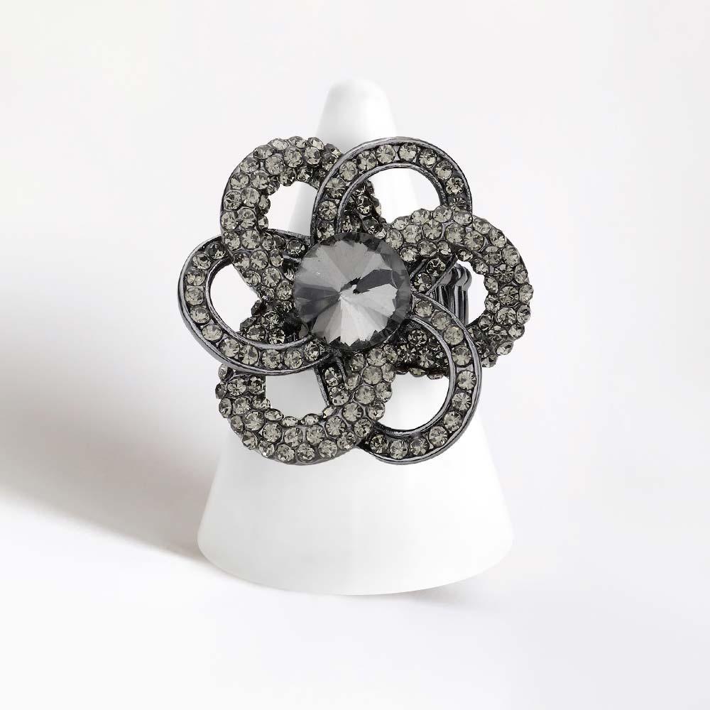 Black Round Stone Centered Flower Stretch Ring - Jewelry Store by Erik Rayo