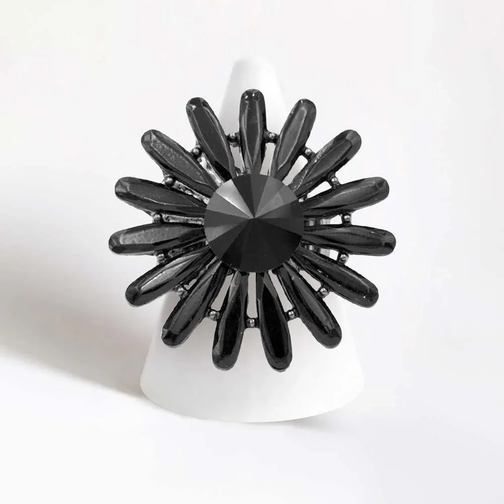 Black Round Teardrop Stone Flower Stretch Ring - Jewelry Store by Erik Rayo