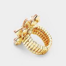 Load image into Gallery viewer, Marquise Crystal Cluster Stretch Ring
