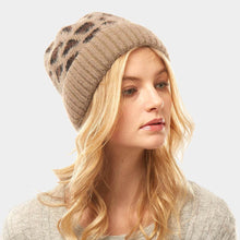 Load image into Gallery viewer, Leopard Pattern Beanie Hat
