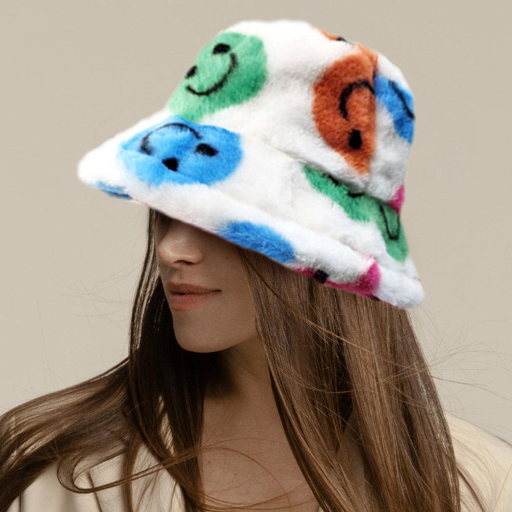 Smile Patterned Faux Fur Bucket Hat