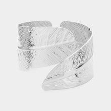 Load image into Gallery viewer, Metal Leaf Hinged Bangle Bracelet
