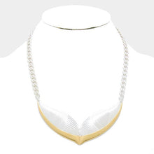 Load image into Gallery viewer, Silver Two tone metal necklace
