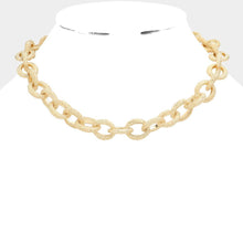 Load image into Gallery viewer, Gold Textured Open Metal Oval Link Collar Necklace
