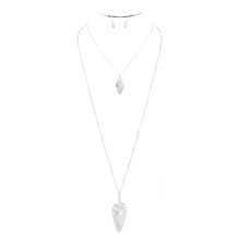 Load image into Gallery viewer, Silver 
Hammered Metal Abstract Pendant Chain Long Necklace
