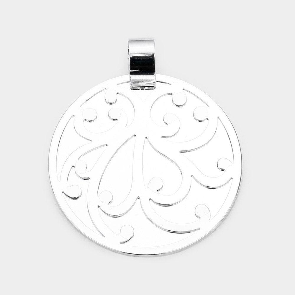 Pattern Detailed Metal Round Layered Pendant