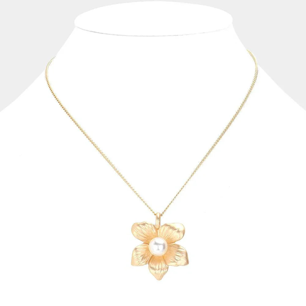 Cream Pearl Pointed Metal Flower Pendant Necklace - Jewelry Store by Erik Rayo