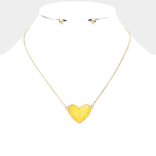 Load image into Gallery viewer, Yellow Gold Foil Detailed Heart Pendant Necklace
