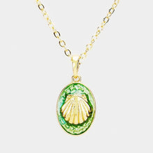 Load image into Gallery viewer, Green Shell Colored Metal Pendant Necklace
