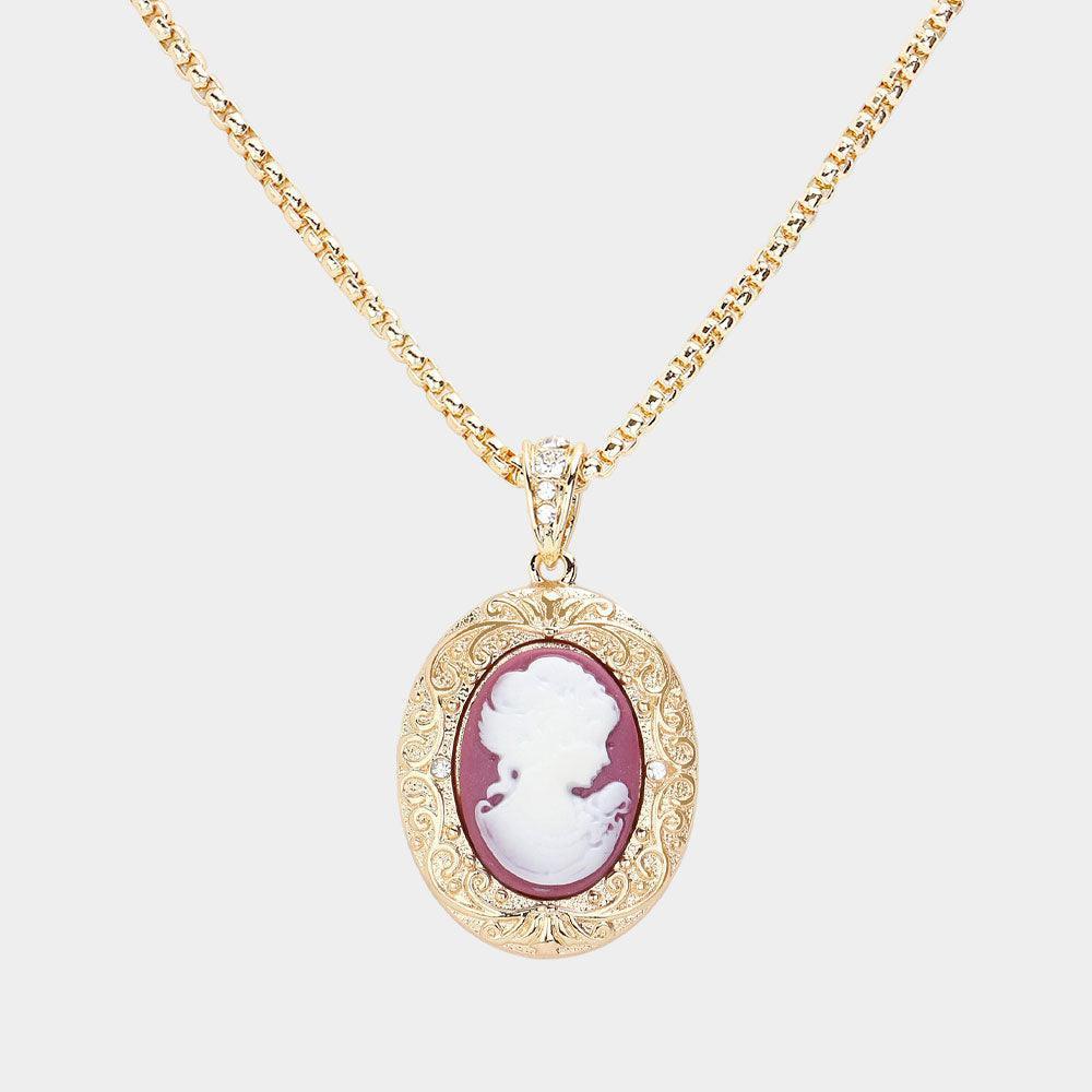 Cameo Pendant Necklace - Jewelry Store by Erik Rayo