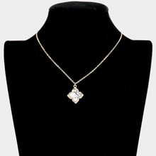 Load image into Gallery viewer, White Semi Precious Quatrefoil Pendant Necklace
