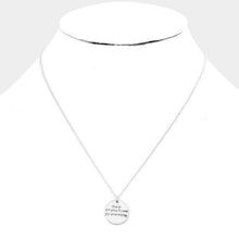 Load image into Gallery viewer, Mom.. My Best Friend.. _ Disc Pendant Necklace Gift Bag Set
