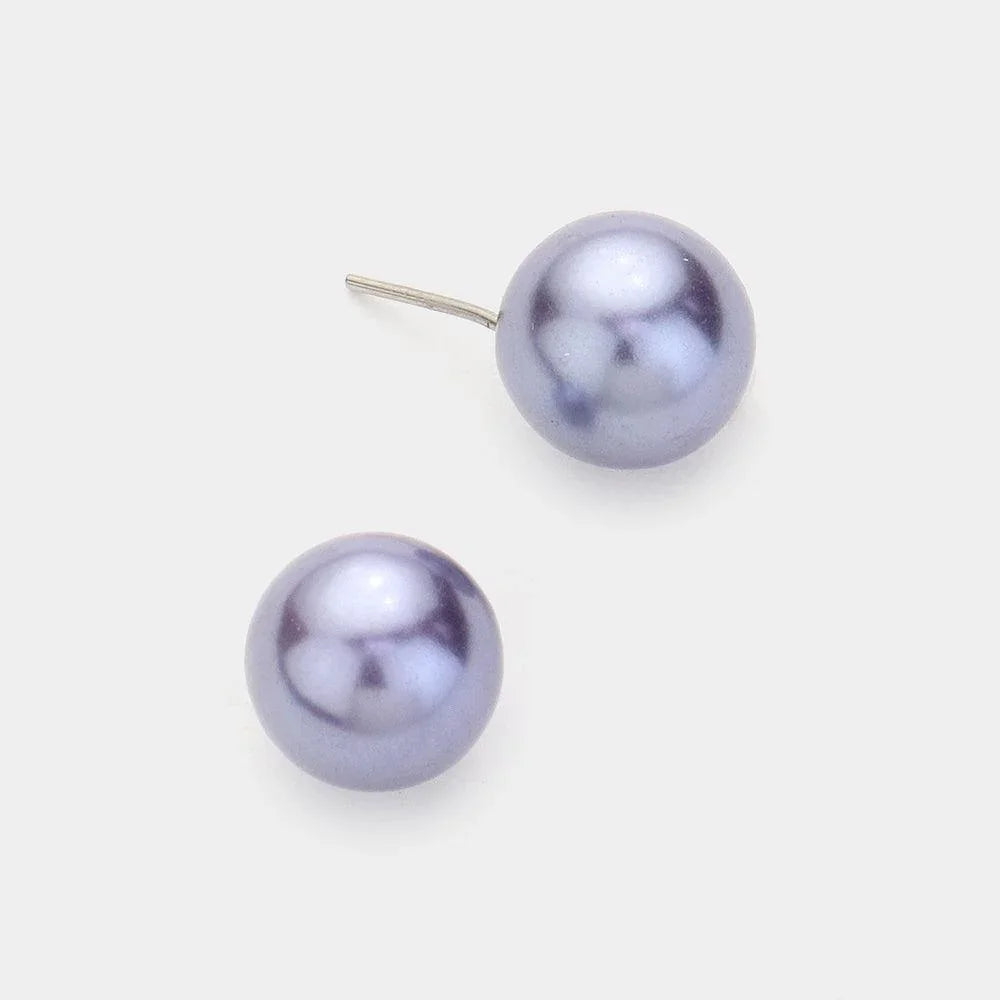Pearl Stud Earrings - Jewelry Store by Erik Rayo