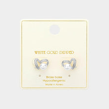 Load image into Gallery viewer, Silver White Gold Dipped Heart Pearl Stud Earrings
