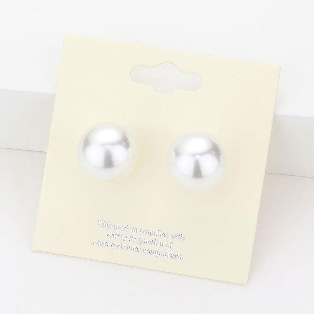 White 14mm Pearl stud earrings