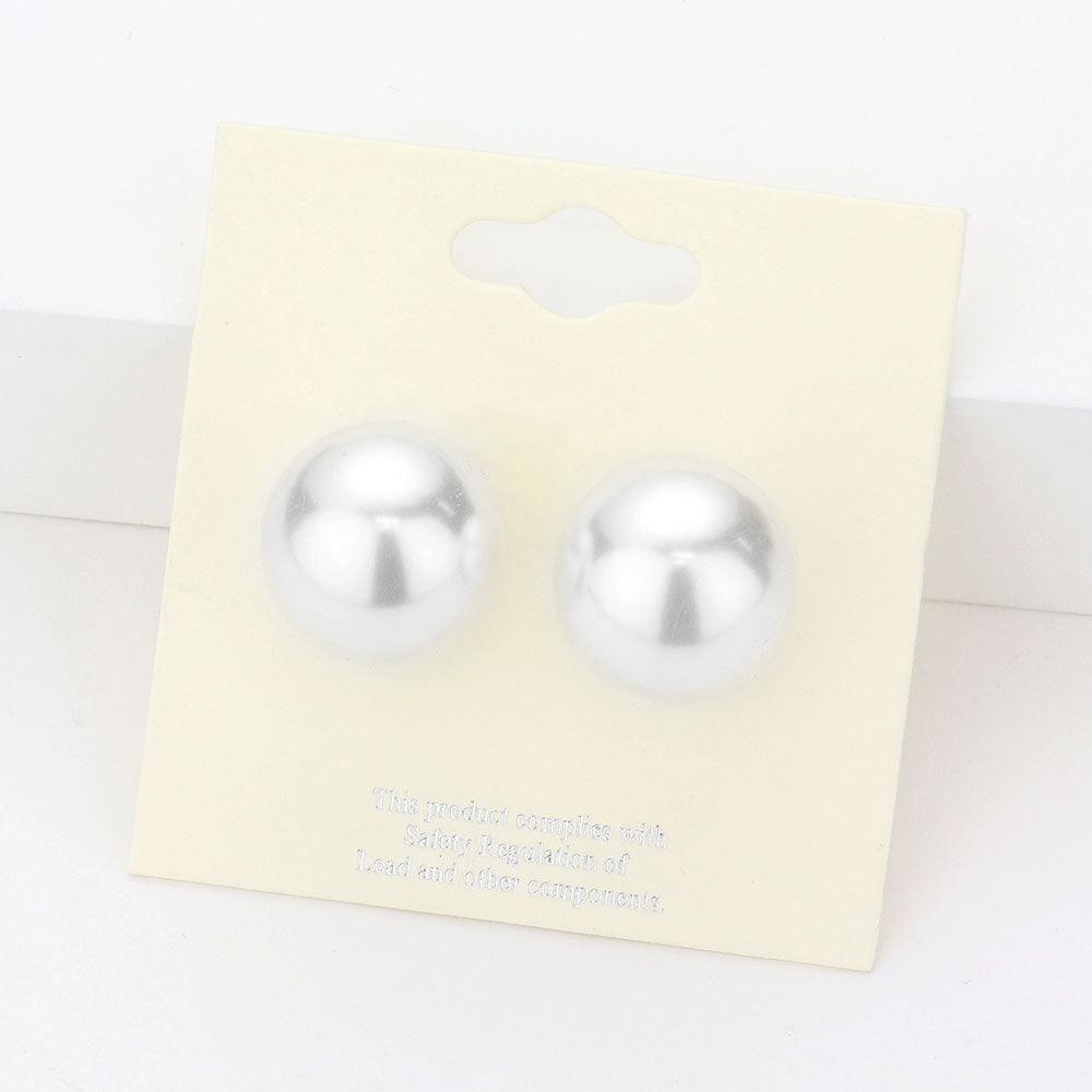 White 16mm Pearl stud earrings