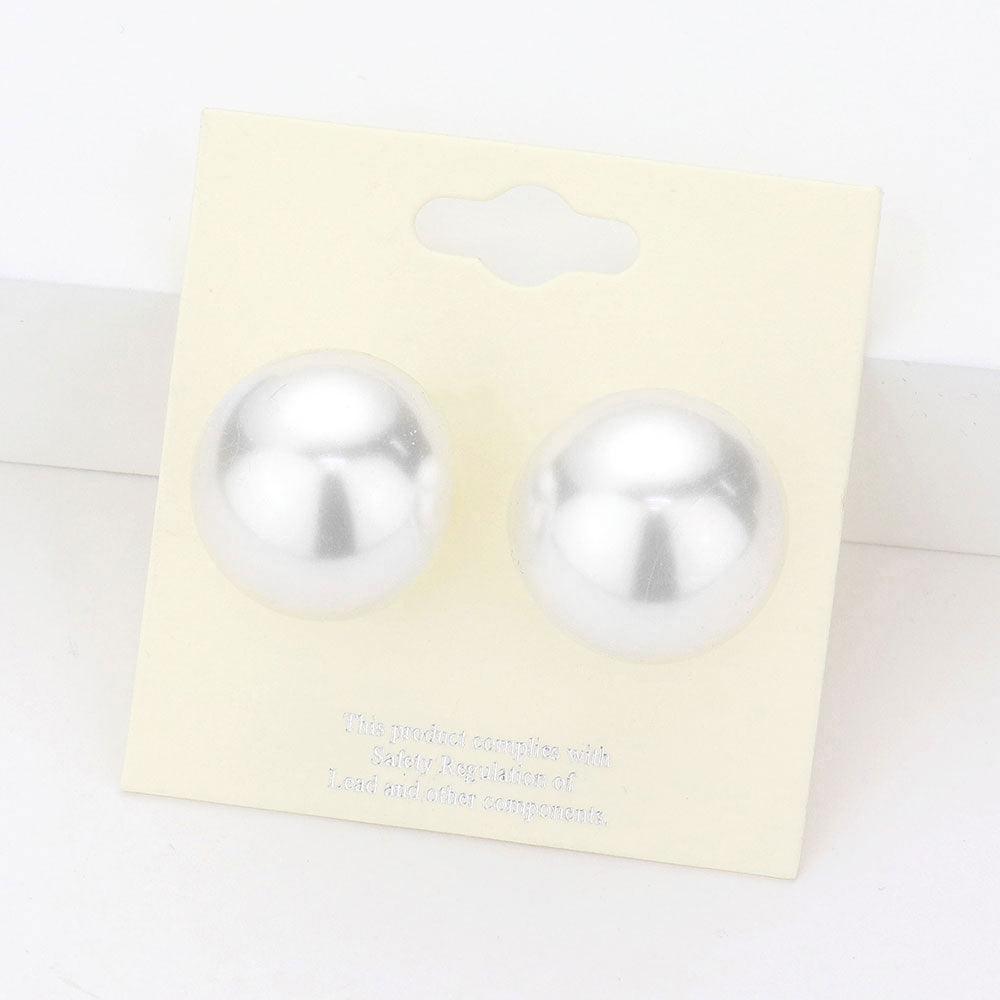 White 20mm Pearl stud earrings