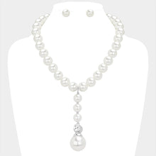 Load image into Gallery viewer, White Pearl Dropdown Pointed Necklace
