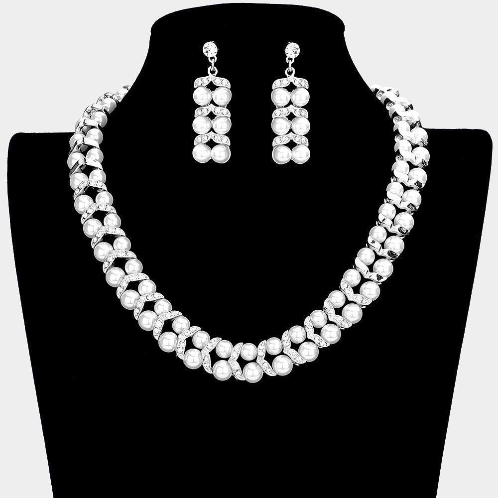 White Pearl Crystal Collar Necklace