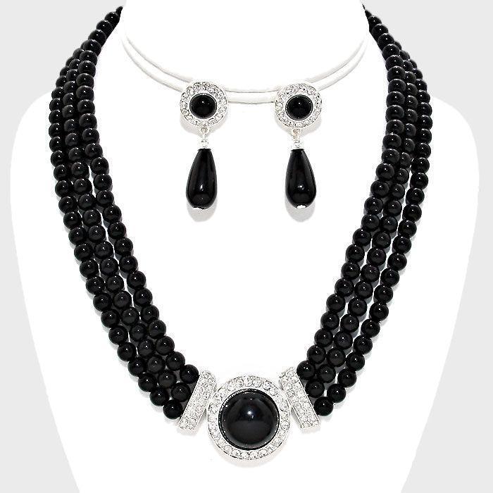 Silver Pearl Necklace - Jewelry Store by Erik Rayo