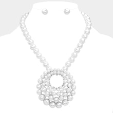 Load image into Gallery viewer, White Pearl Cluster Statement Necklace
