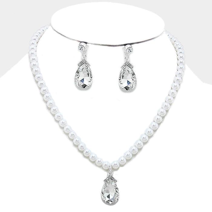 White Crystal teardrop pendant pearl strand necklace