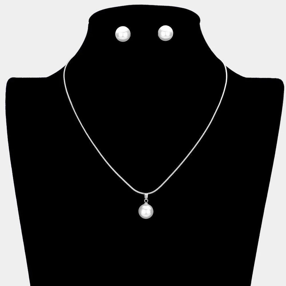 Silver Pearl Pendant Necklace - Jewelry Store by Erik Rayo
