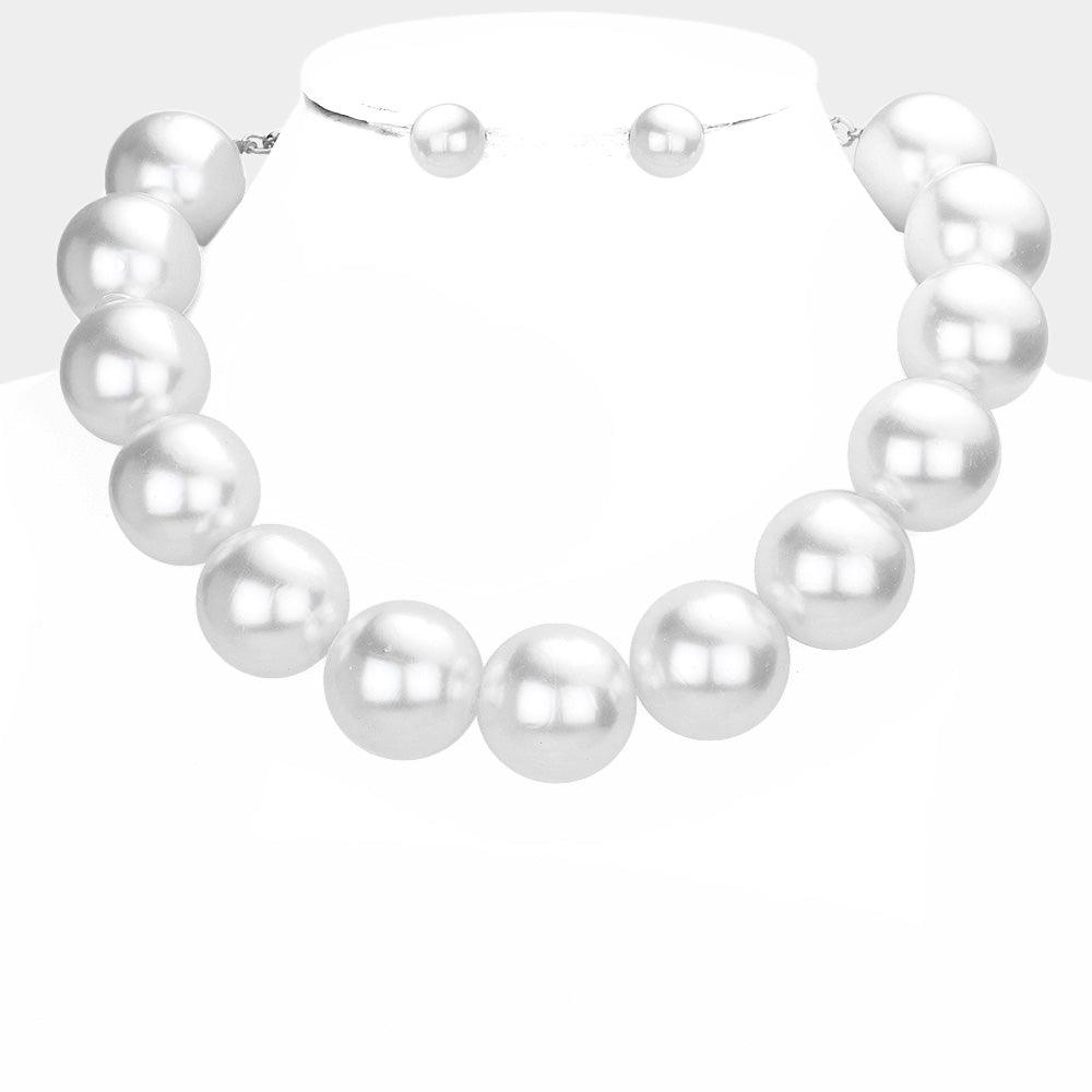 White Chunky Pearl Ball Necklace