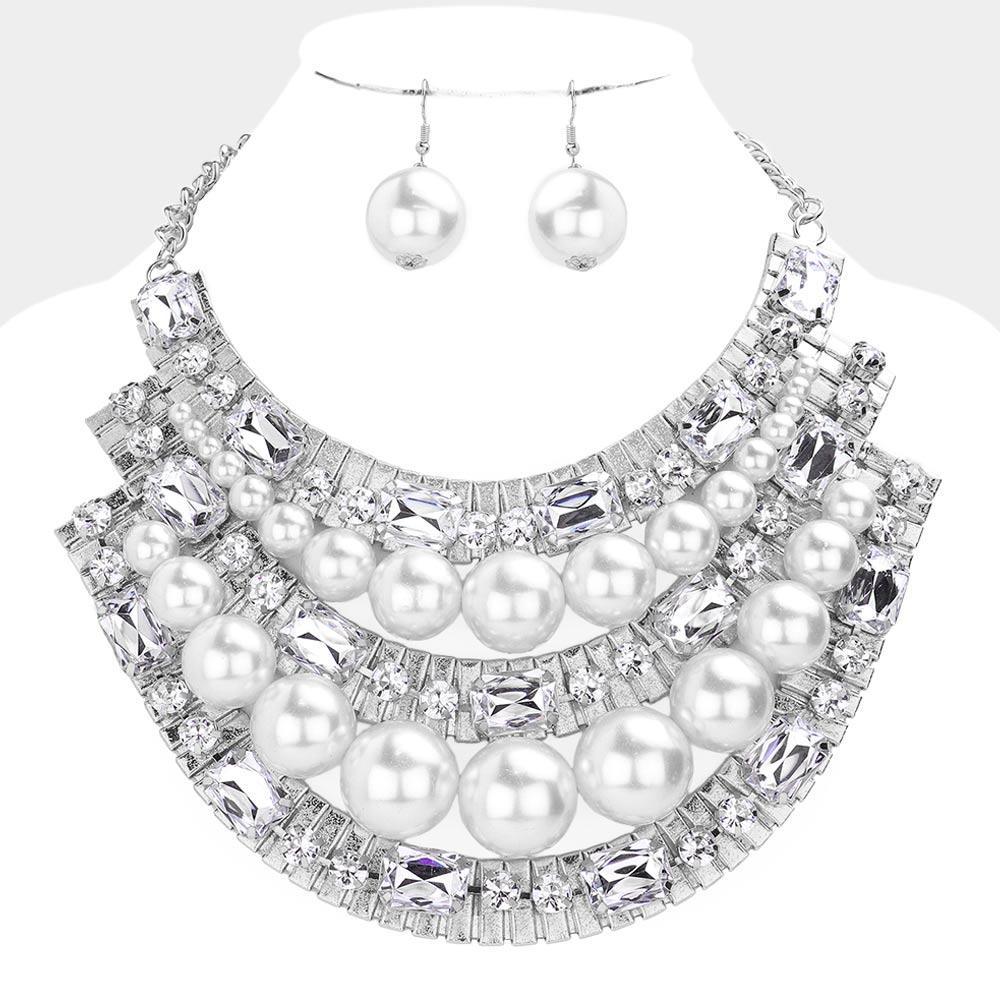 White Round Emerald Cut Stone Embellished Pearl Necklace