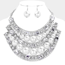 Load image into Gallery viewer, White Round Emerald Cut Stone Embellished Pearl Necklace
