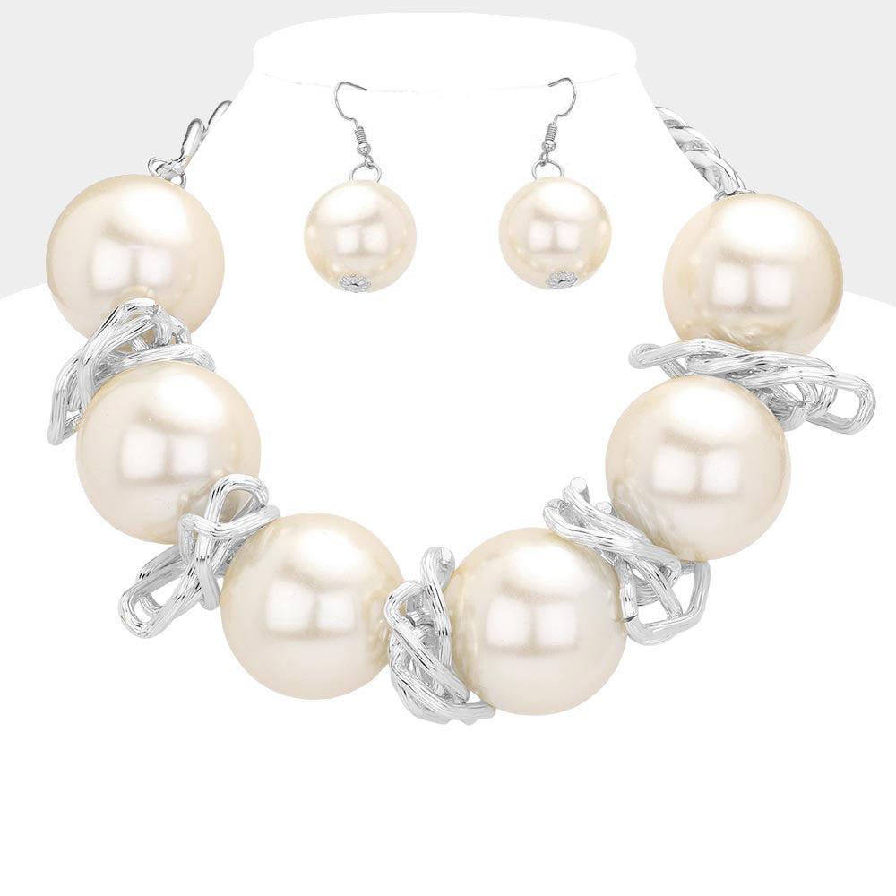 White Chunky Pearl Abstract Metal Statement Necklace