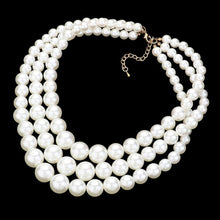Load image into Gallery viewer, Cream 3Row Strand Pearl Necklace
