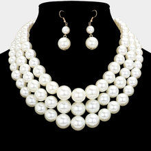 Load image into Gallery viewer, Cream 3Row Strand Pearl Necklace

