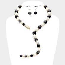 Load image into Gallery viewer, Cream Pearl Beaded Snake Open Necklace
